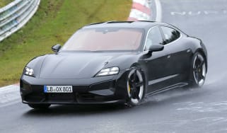 Porsche Taycan facelift - front tracking 
